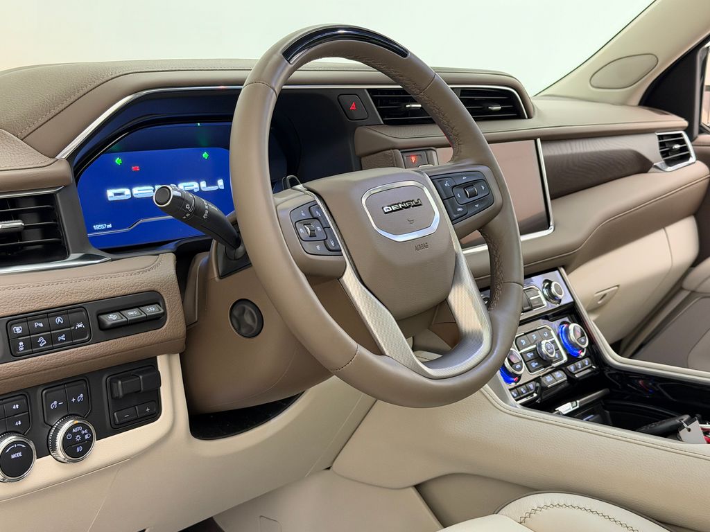 Thumbnail: 2024 GMC Yukon - 25