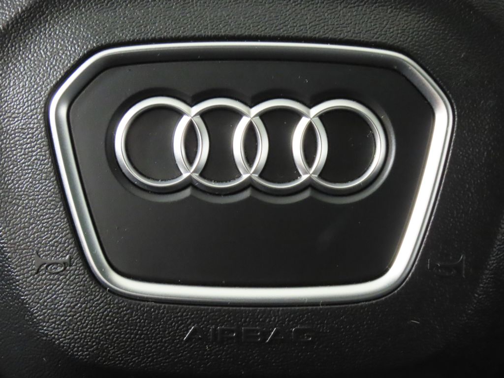 Thumbnail: 2022 Audi Q5 - 16