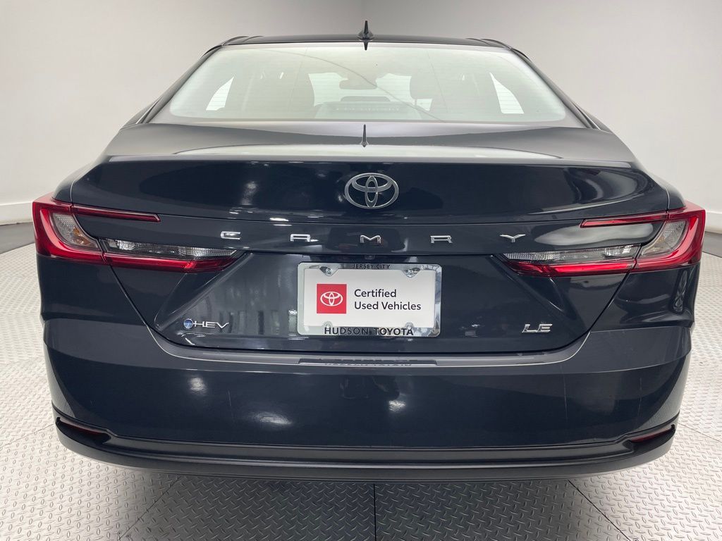 2025 Toyota Camry LE 6