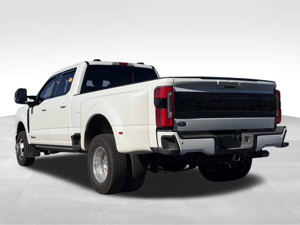2025 Ford F-350 Super Duty Platinum