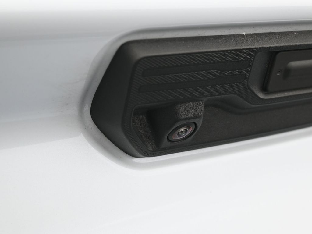 Used 2026 Summit White Chevrolet High Country image 47