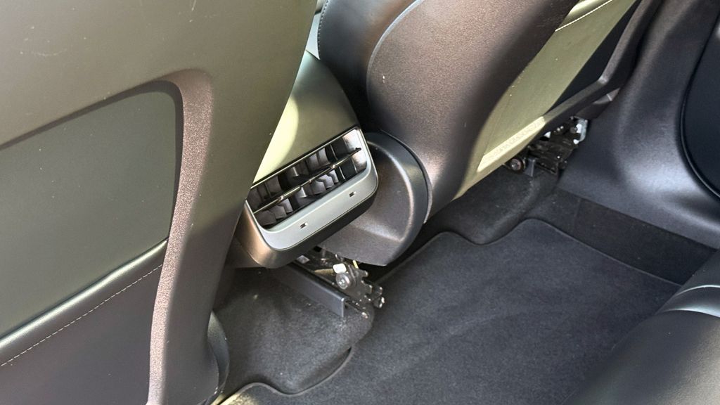 Used 2022 Tesla Model Y Long Range 4D Sport Utility