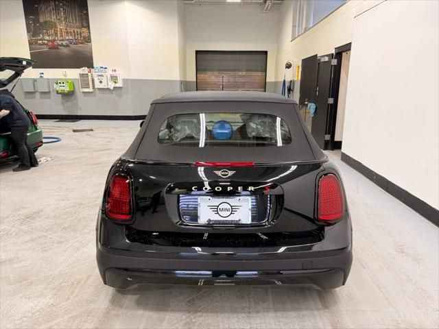 Thumbnail: 2026 MINI Cooper - 4
