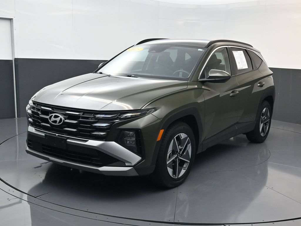 Green 2025 Hyundai Tucson SUV / Crossover Front-Wheel Drive 8-Speed Automatic