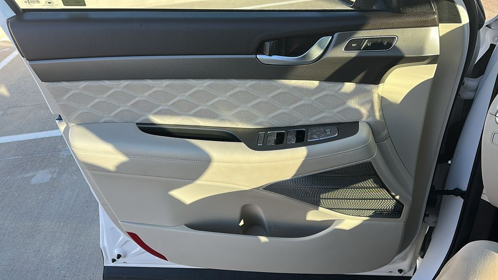 2020 Hyundai Palisade Limited White at Community Toyota