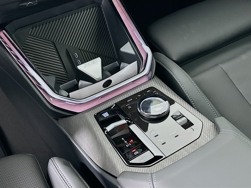 Thumbnail: 2026 BMW X3 - 15