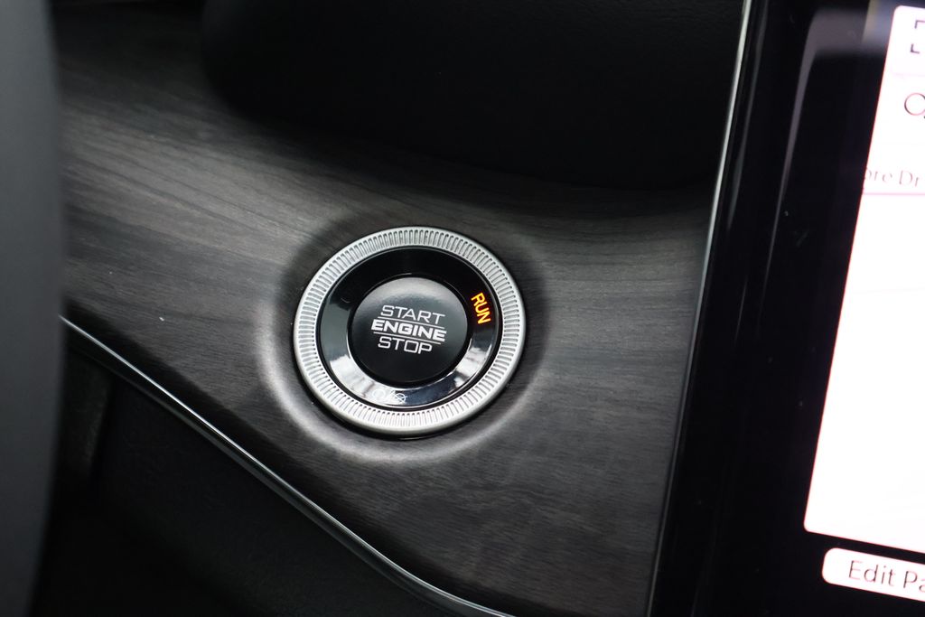 Thumbnail: 2024 Jeep Grand Cherokee - 24