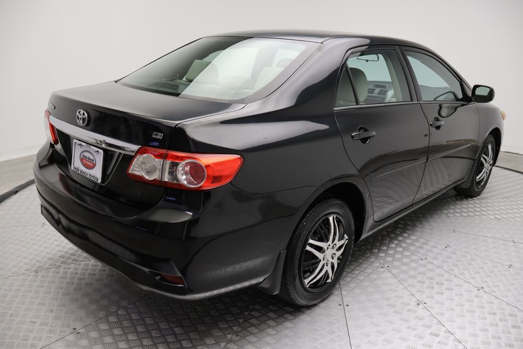Thumbnail: 2012 Toyota Corolla - 8