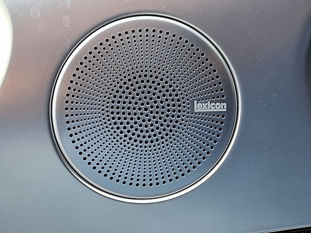 2023 Genesis G70 3.3T 26