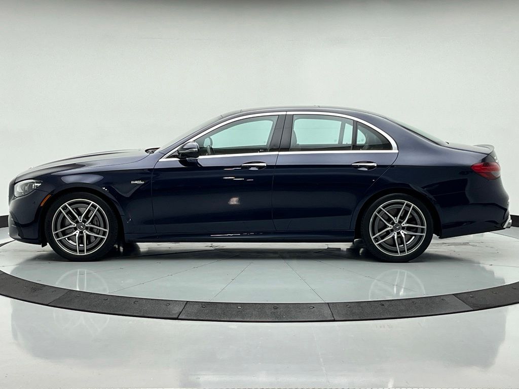 Thumbnail: 2022 Mercedes-Benz E-Class - 4