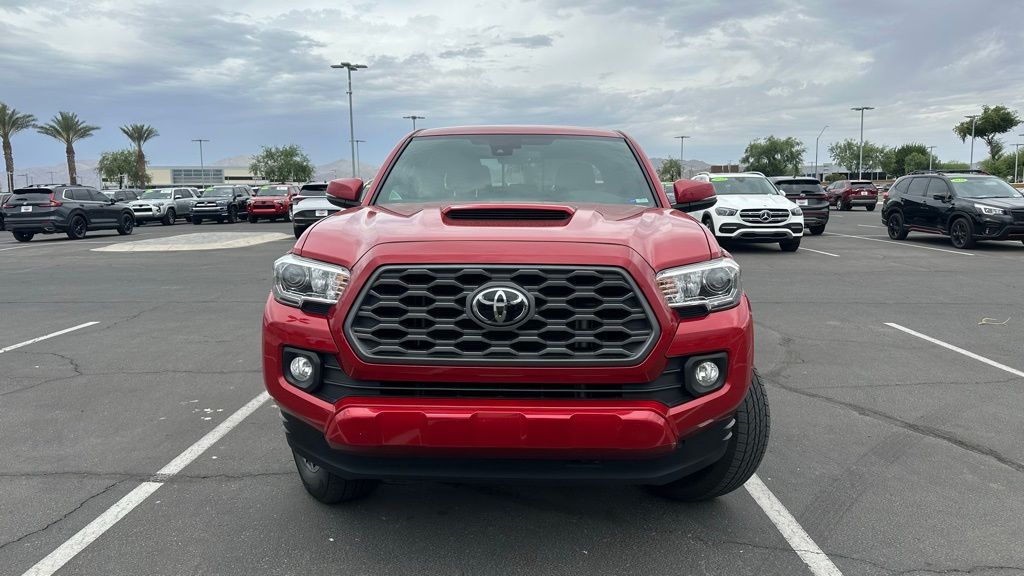 2021 Toyota Tacoma TRD Sport 2