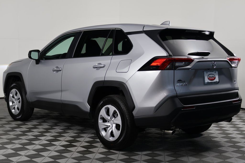 Thumbnail: 2025 Toyota RAV4 - 6