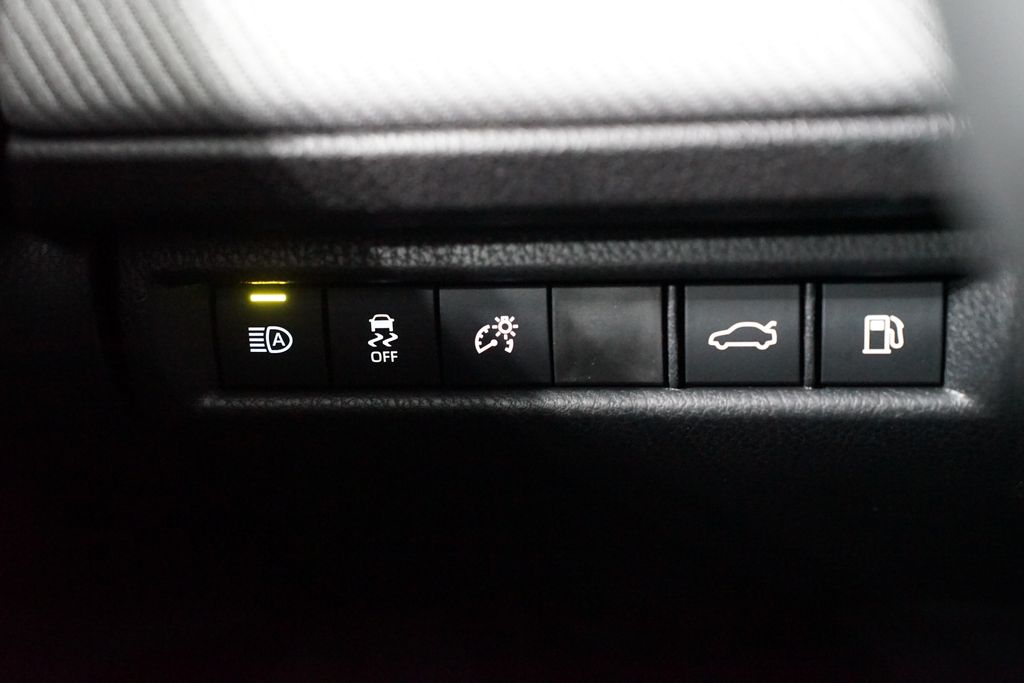 Thumbnail: 2026 Toyota Camry - 25