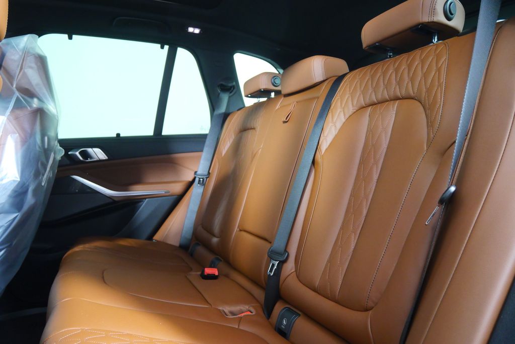 Thumbnail: 2026 BMW X5 - 16