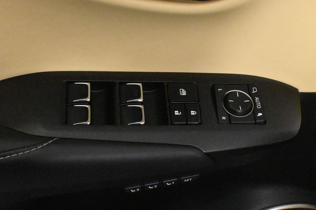 Thumbnail: 2019 Lexus NX - 31