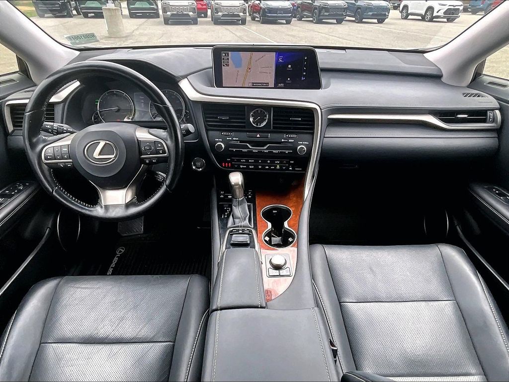 2017 Lexus RX — photo 21