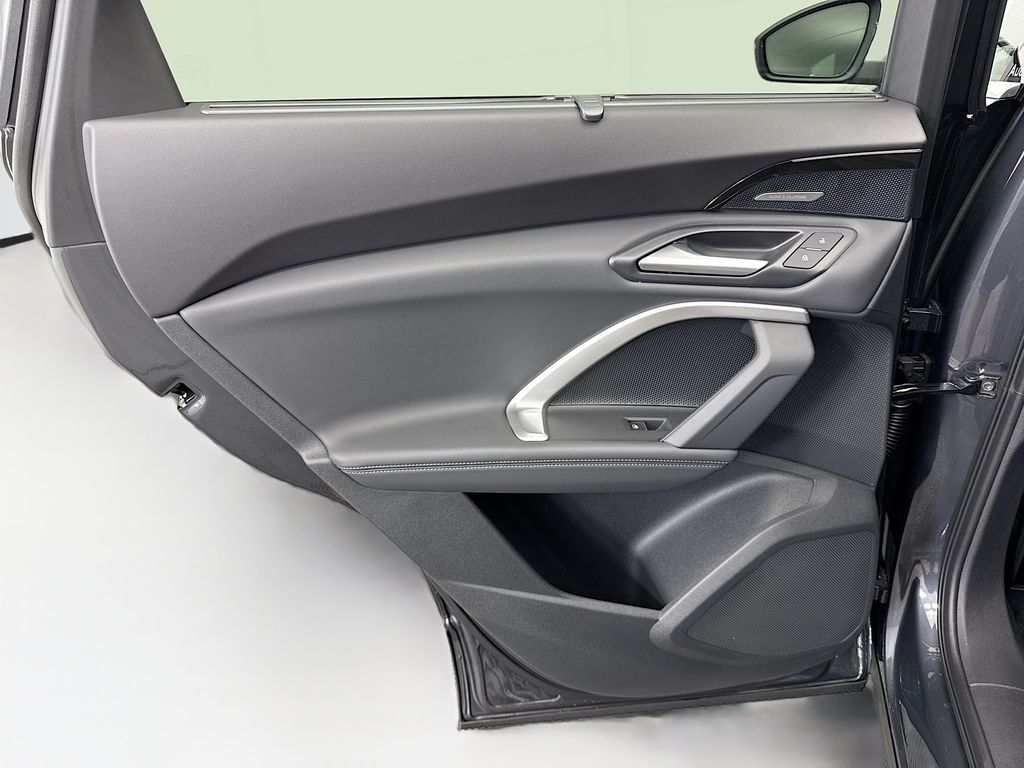 Thumbnail: 2025 Audi Q5 - 25