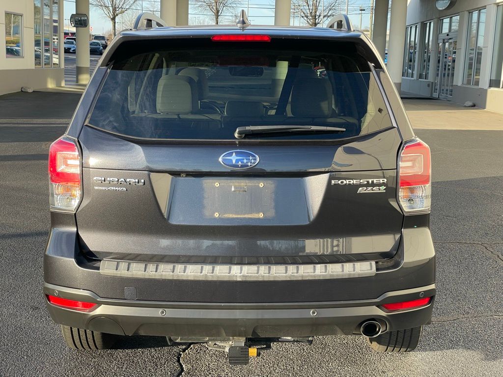 Thumbnail: 2017 Subaru Forester - 4