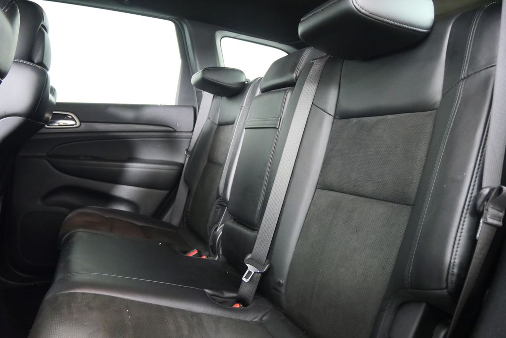 Thumbnail: 2020 Jeep Grand Cherokee - 12