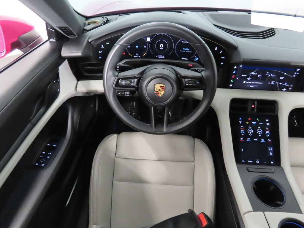 Thumbnail: 2022 Porsche Taycan - 15
