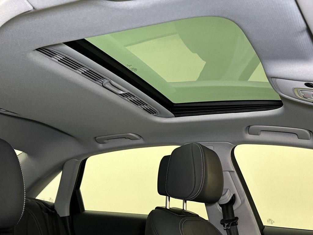 Thumbnail: 2023 Audi A4 - 15