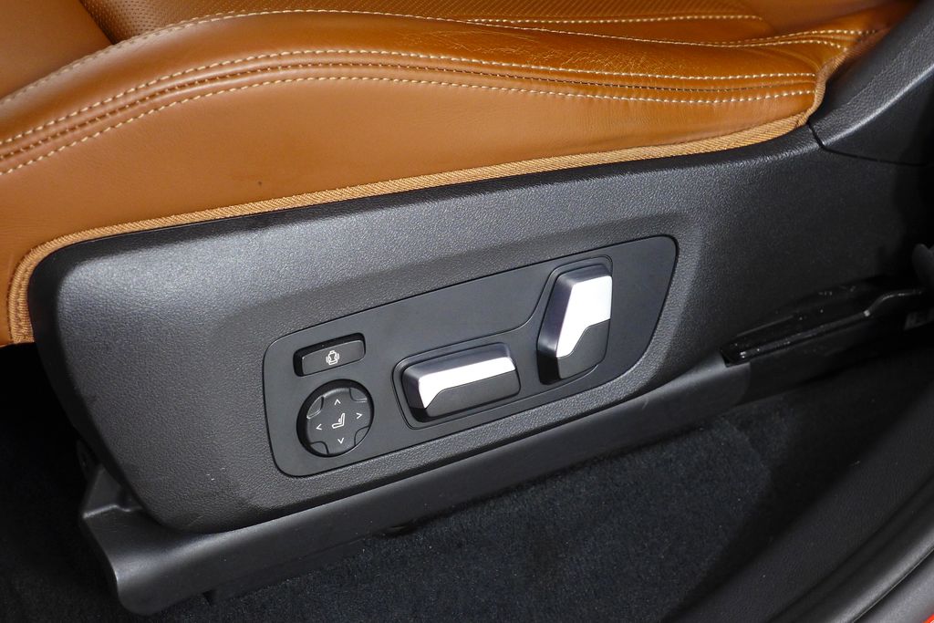 Thumbnail: 2020 BMW X4 - 23