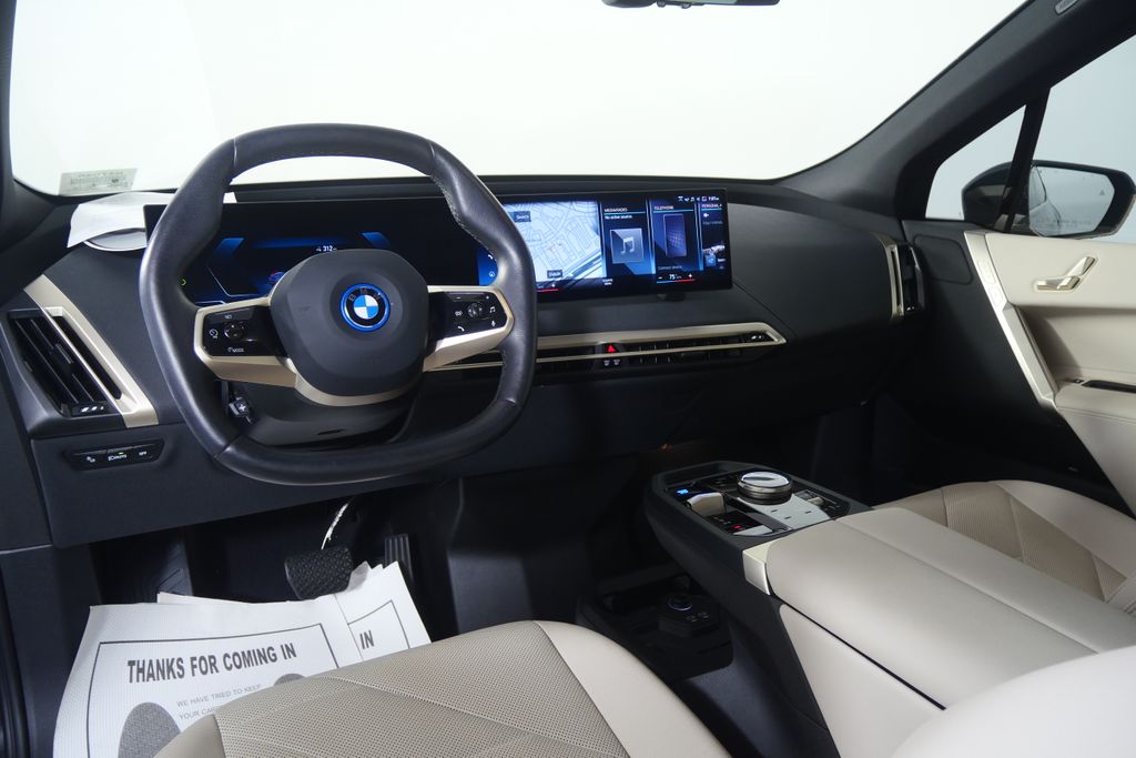 Thumbnail: 2023 BMW iX - 16