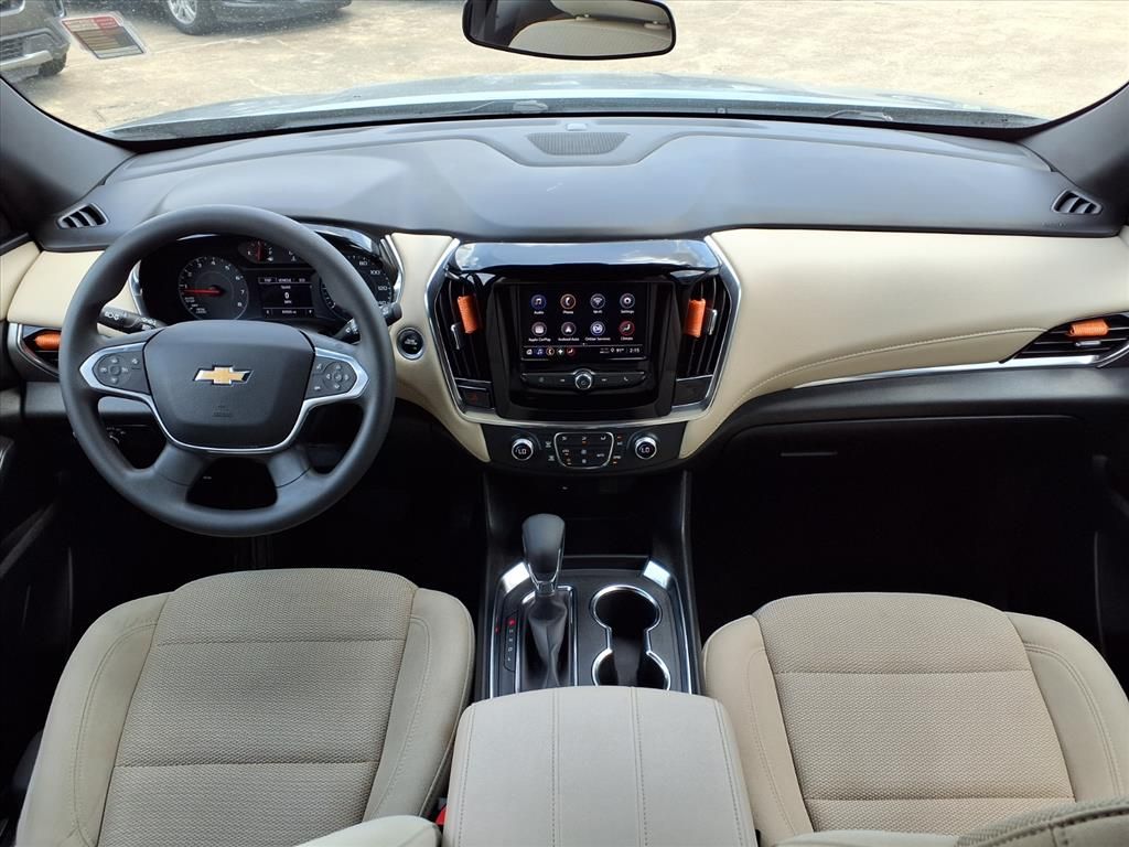 2023 Chevrolet Traverse LS - 8