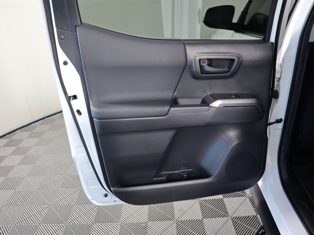 Thumbnail: 2023 Toyota Tacoma - 27