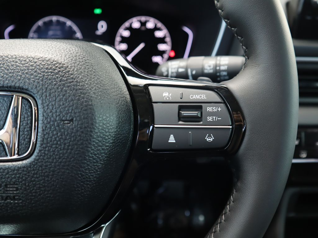 Thumbnail: 2025 Honda Pilot - 12