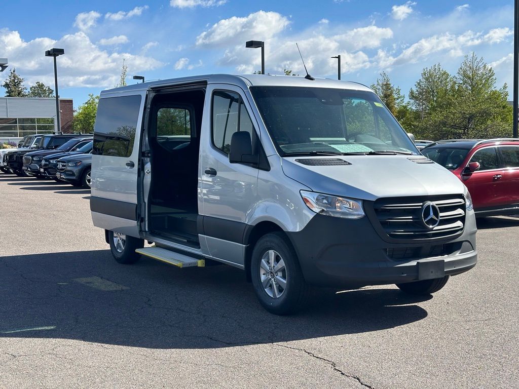 2024 Mercedes-Benz Sprinter 2500 Cargo 144 WB 23