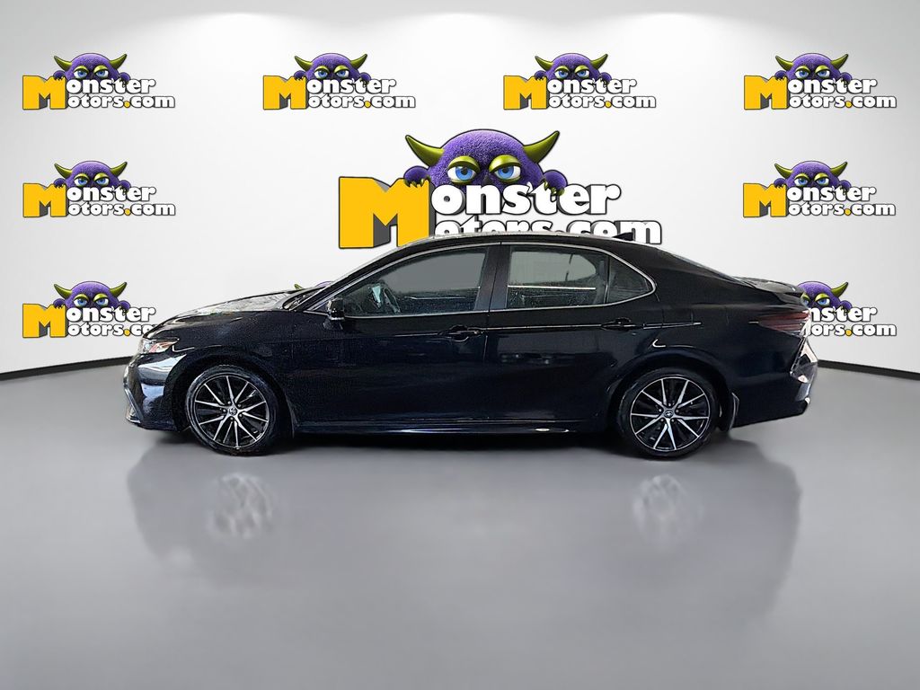 View vehicle photo 7