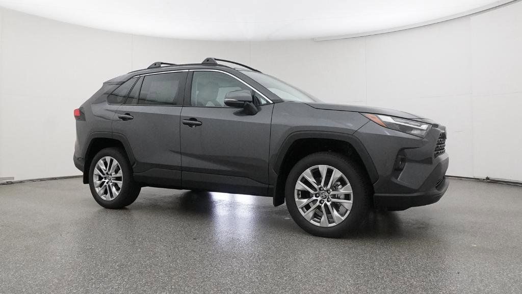 Thumbnail: 2025 Toyota RAV4 - 31