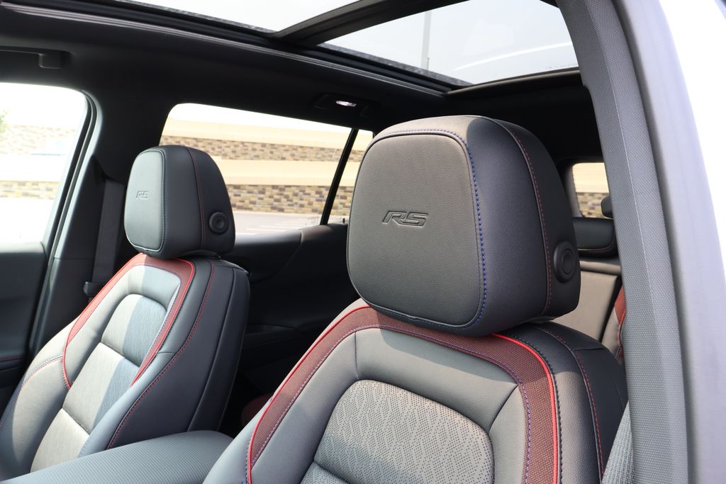 Thumbnail: 2026 Chevrolet Equinox - 15