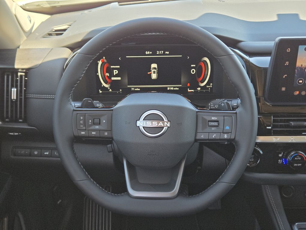 2026 Nissan Pathfinder Platinum - 10