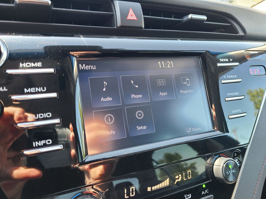 2018 Toyota Camry Hybrid LE