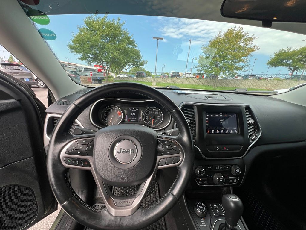 Used 2020 Jeep Cherokee SUV