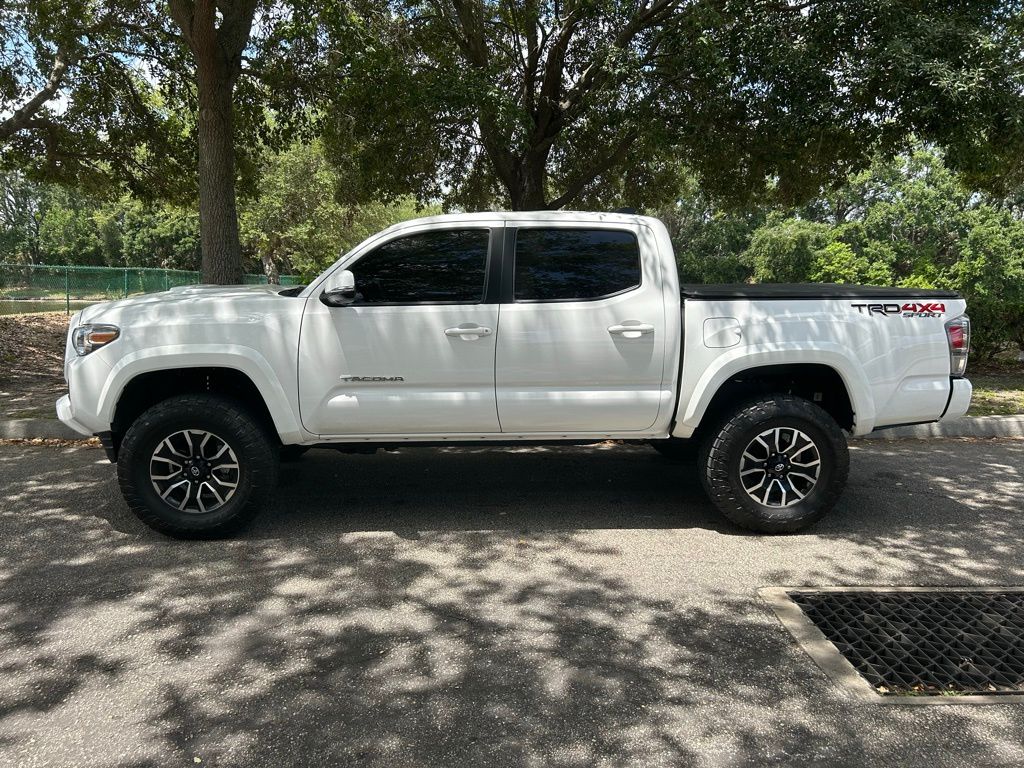 2023 Toyota Tacoma TRD Sport 2