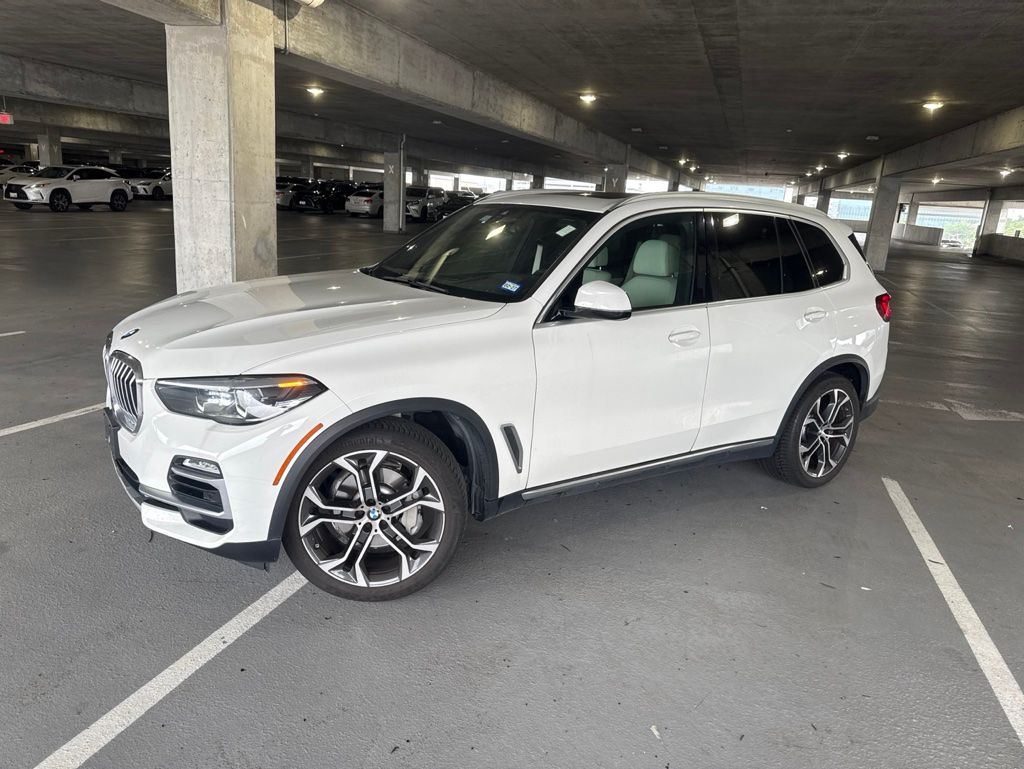 2021 BMW X5 sDrive40i White at Ultimate Motorsports