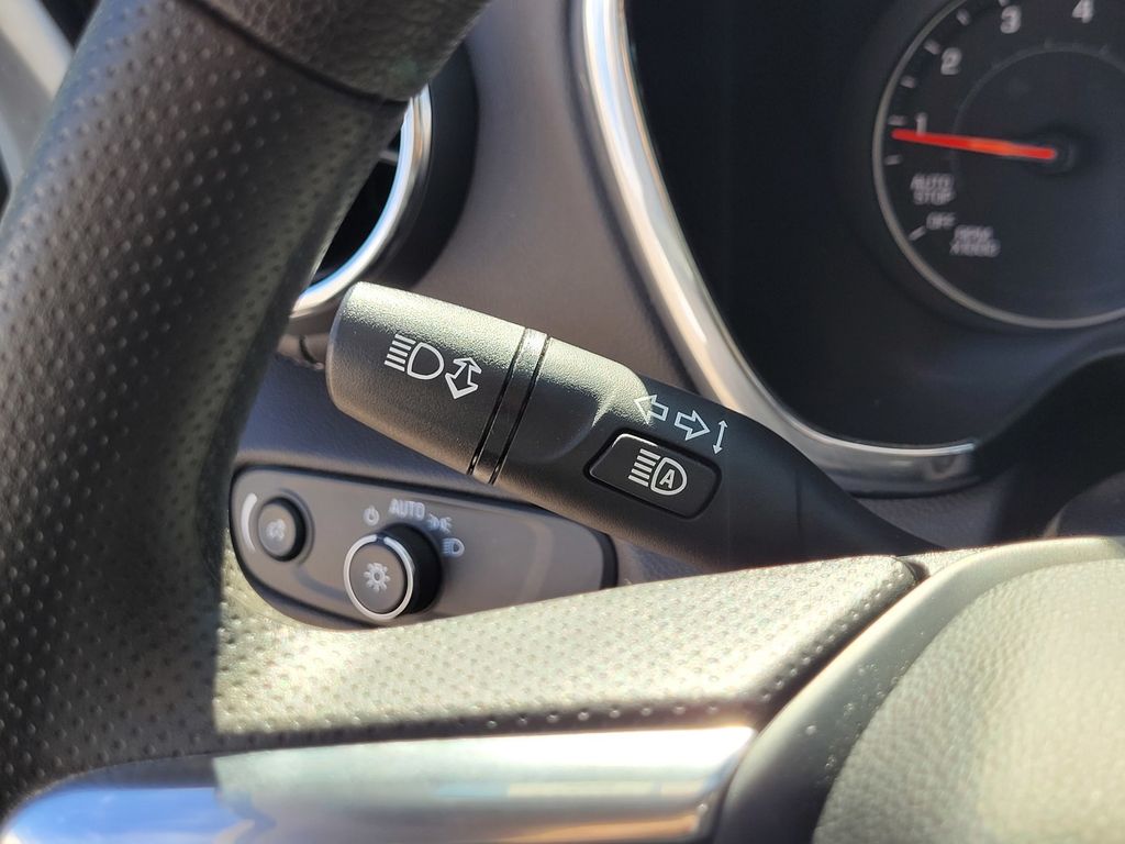 Used 2023 White Chevrolet LT image 27