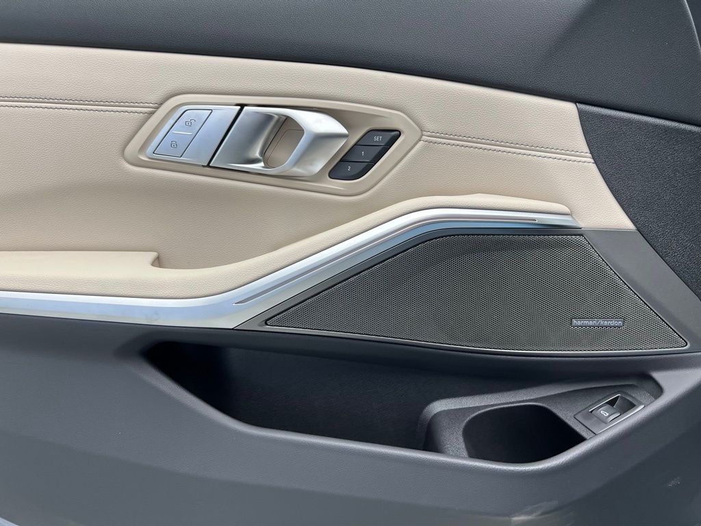 Thumbnail: 2026 BMW 3 Series - 21