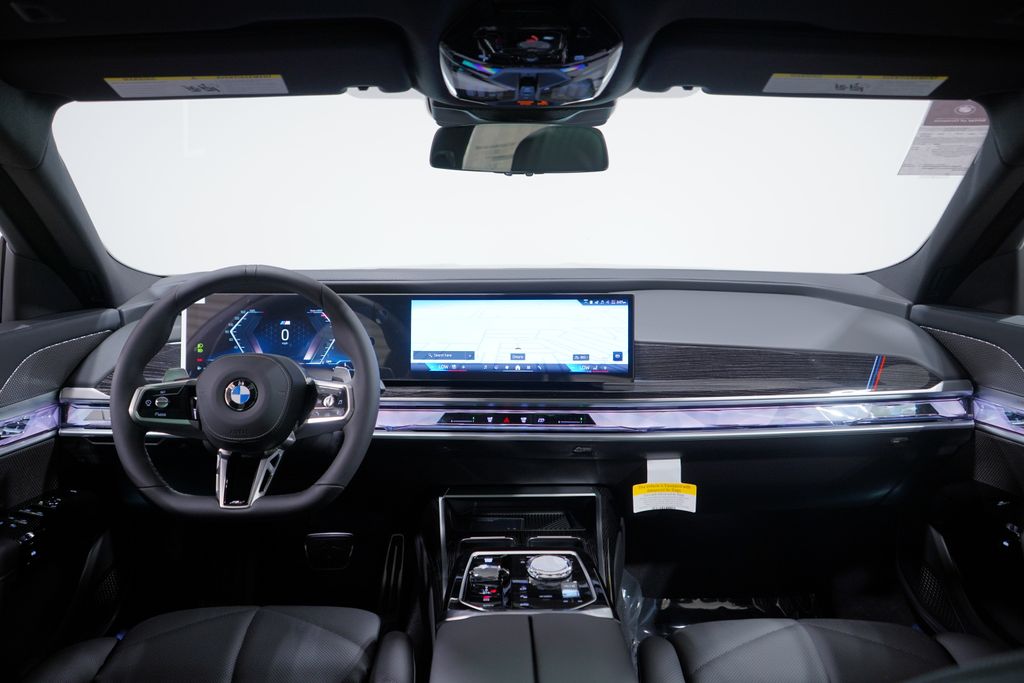 Thumbnail: 2026 BMW 7 Series - 11