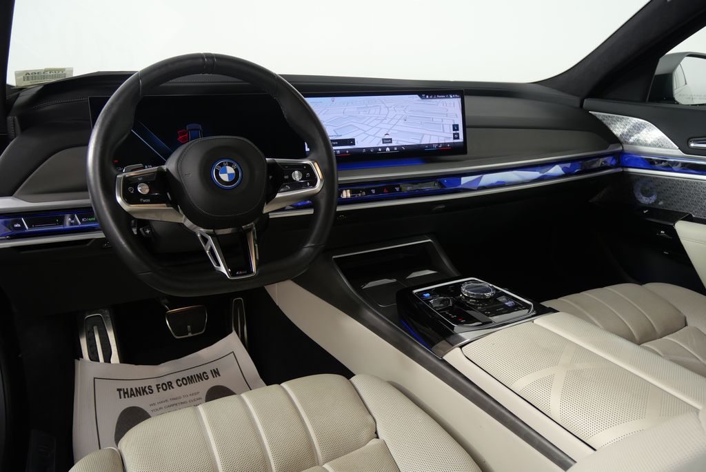 2023 BMW i7 xDrive60 18