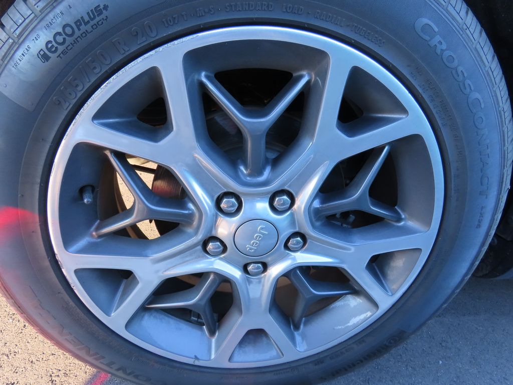 Thumbnail: 2020 Jeep Grand Cherokee - 17