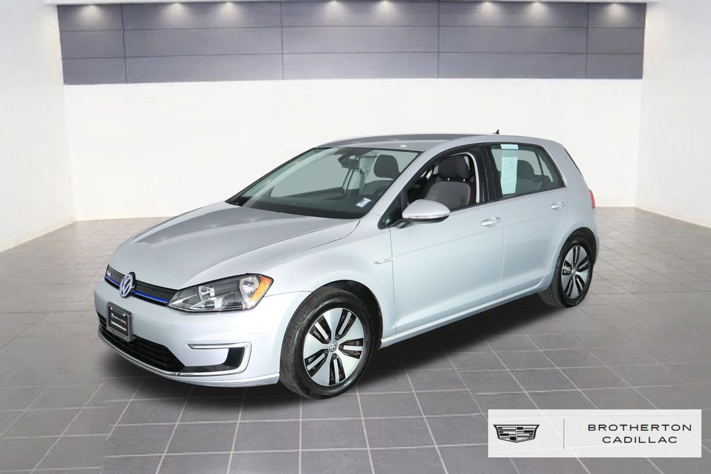  2016 Volkswagen e-Golf SE   