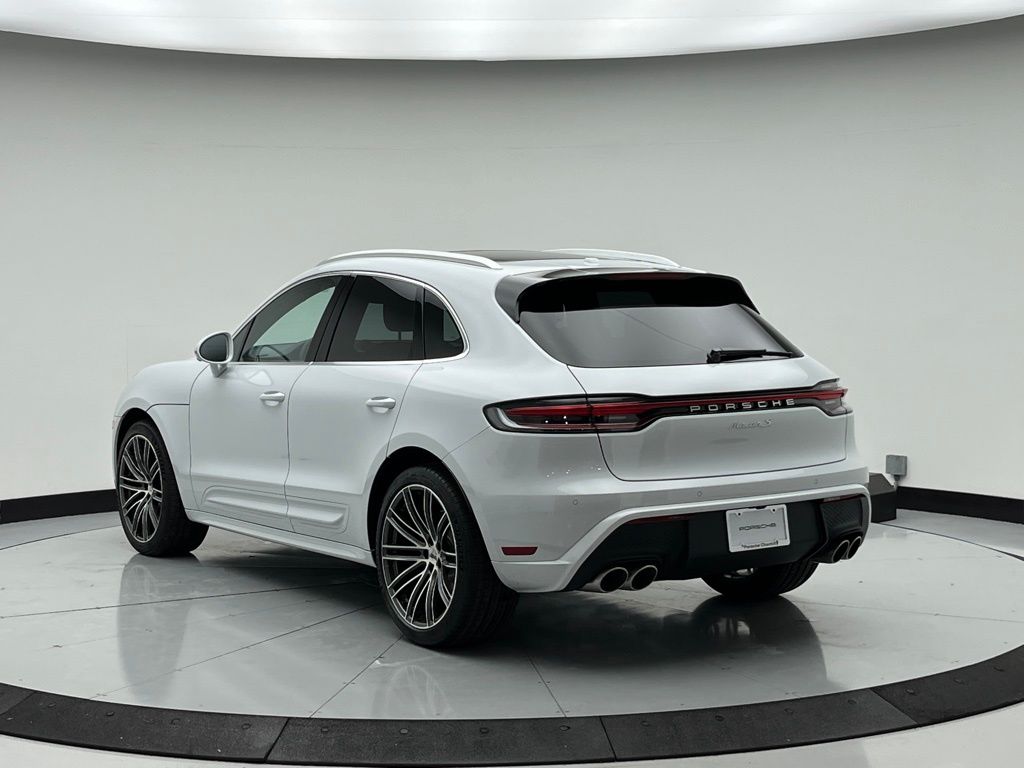 Thumbnail: 2026 Porsche Macan - 3