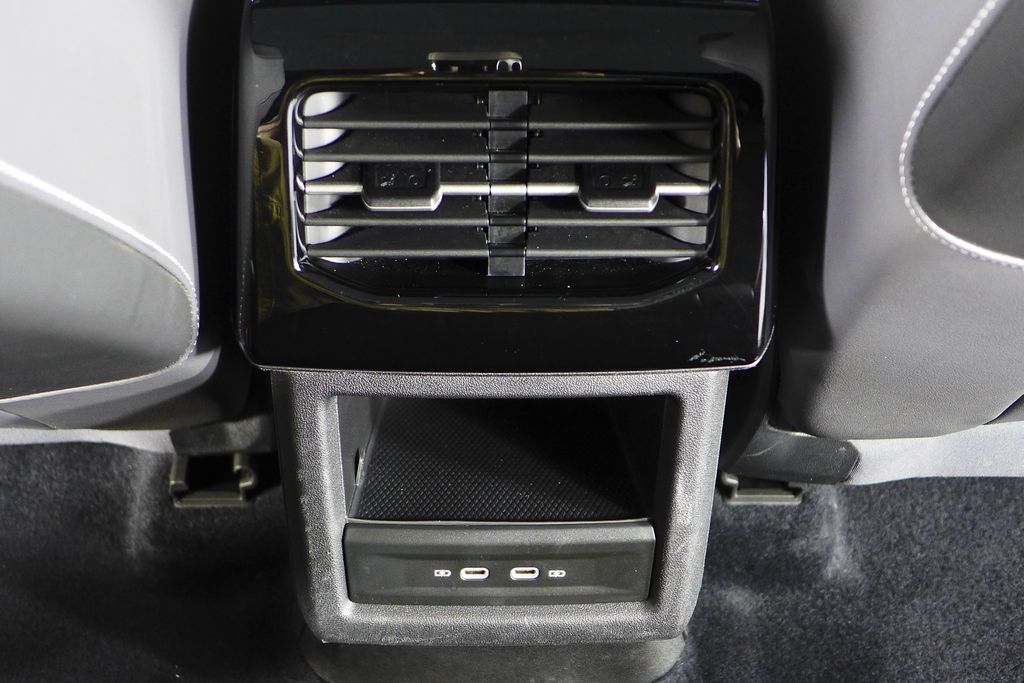 Thumbnail: 2023 Volkswagen ID.4 - 24