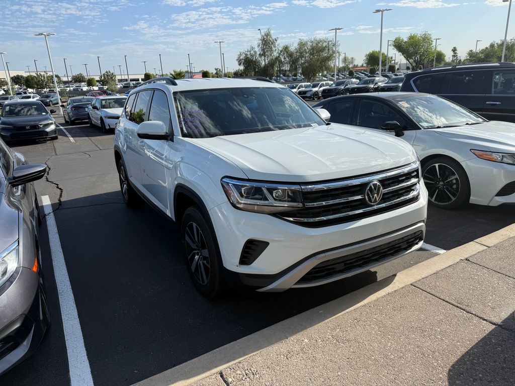 Thumbnail: 2022 Volkswagen Atlas - 3