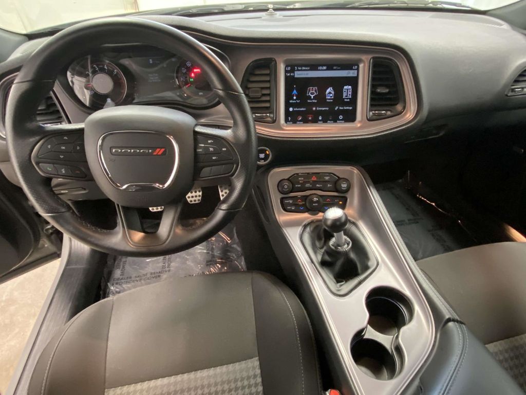 2023 Dodge Challenger R/T photo 10