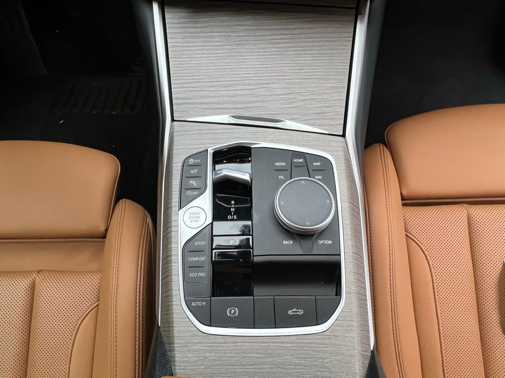 Thumbnail: 2025 BMW 4 Series - 16